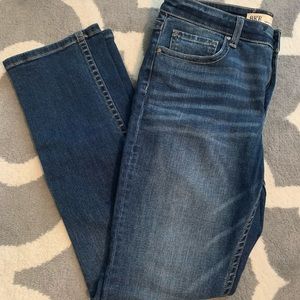 ⚡️FLASH SALE⚡️EEUC BKE Gabby Straight Leg Jeans